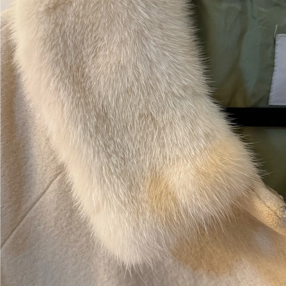 Vintage Moschino Ivory Cream white virgin wool crepe coat jacket mink collar 4 - Picture 2 of 13